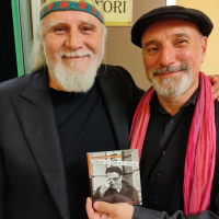 Michele Gazich in tour con Moni Ovadia